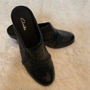 Women’s CLark slip-on Mules